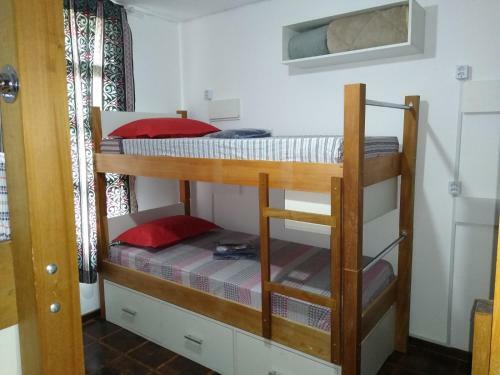Hostel Kombi Curitiba - Filial Jardim Bot�nico