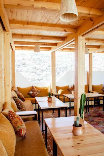 Albergue Mouja Surf Camp