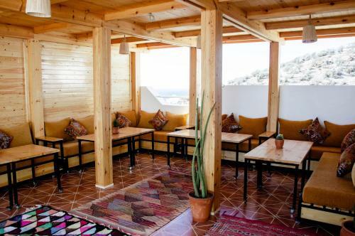 Albergue Mouja Surf Camp