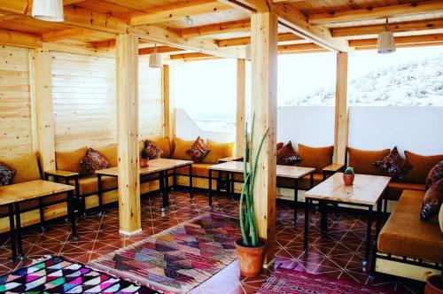 Albergue Mouja Surf Camp