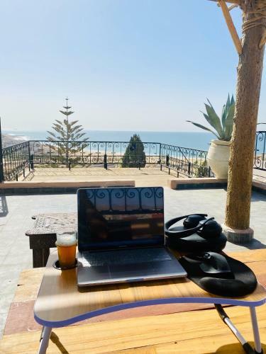 Hotel Atlas Wonders Coworking Surf Camp
