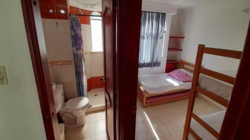 Apartamento Con Piscina, Playa A 2 Calles.
