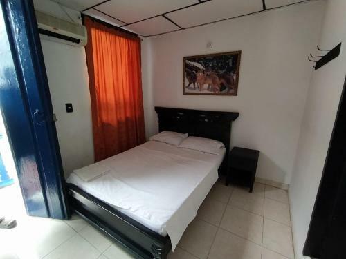 Hostal Hotel Andaluc�a Inn
