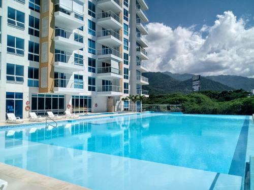Apartamento De Lujo Nuevo En Sector De Bello Horizonte