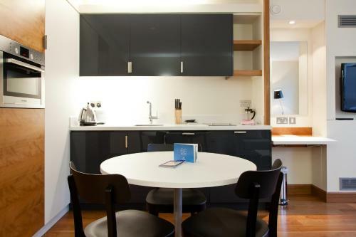 Blueprint Living Apartments -turnmill Street