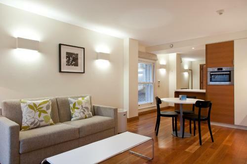 Blueprint Living Apartments -turnmill Street