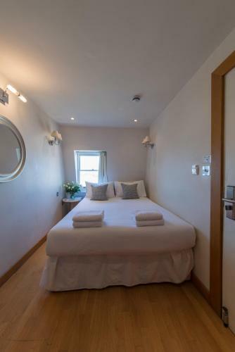 The Paramount Hotel