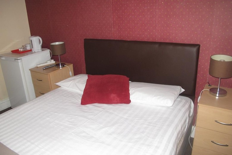 Hostal A To B Hotel