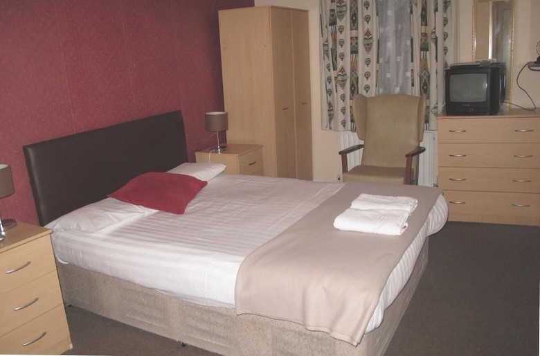 Hostal A To B Hotel