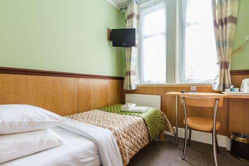 Hostal Gower House Hotel