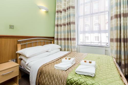 Hostal Gower House Hotel