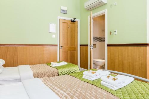 Hostal Gower House Hotel