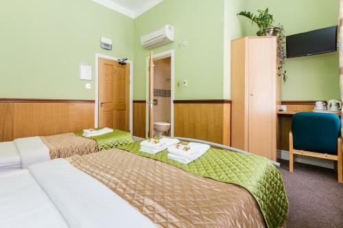 Hostal Gower House Hotel
