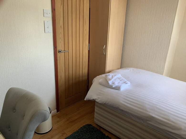 Hostal Parkview Guesthouse