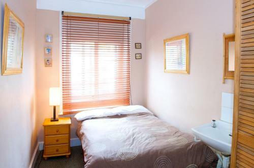 Hostal Curzon House Hotel