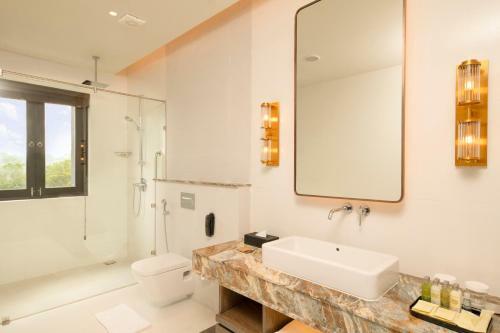 Hotel Doubletree By Hilton Weerawila Rajawarna Resort