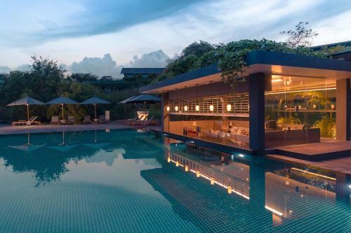 Hotel Doubletree By Hilton Weerawila Rajawarna Resort