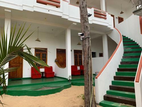 Hotel The Folly 2