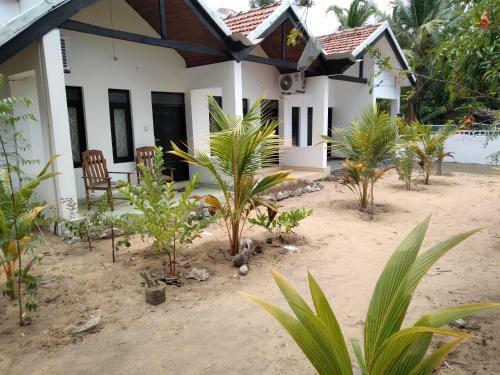 Hostal Sam's Hut Arugambay