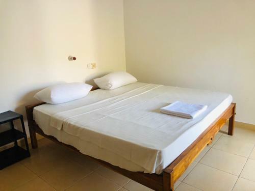 Hostal Sam's Hut Arugambay