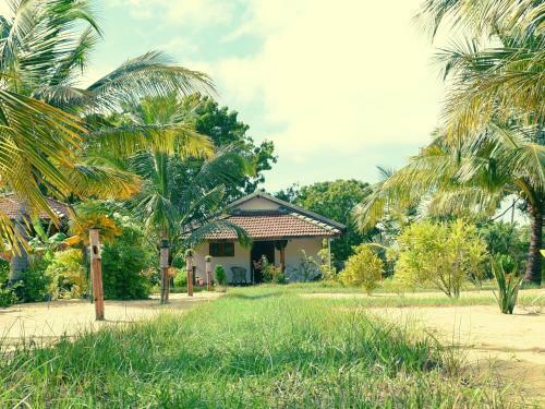 Hotel Prime Surfers Bungalow