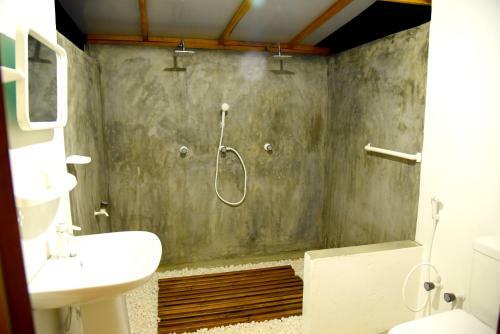 Hotel Prime Surfers Bungalow