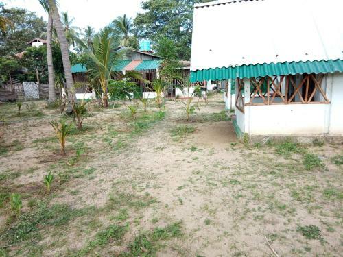 Hostal River Garden Arugambay
