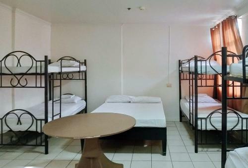 Hotel Reddoorz @ Baldevia Silay