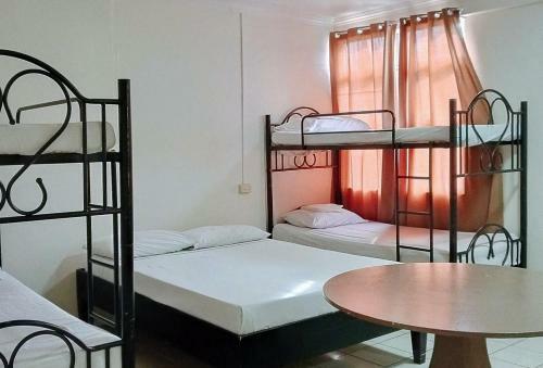 Hotel Reddoorz @ Baldevia Silay