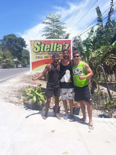 Hostal Stella'z Guesthouse