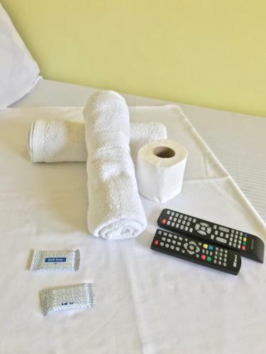 Hotel Jhunlyn Room Rental