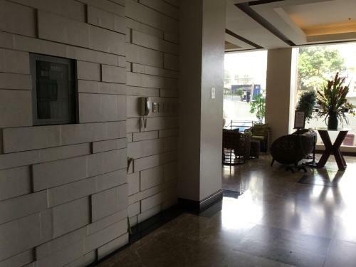 Hotel Tagaytay Condo With Vaccinated Staff