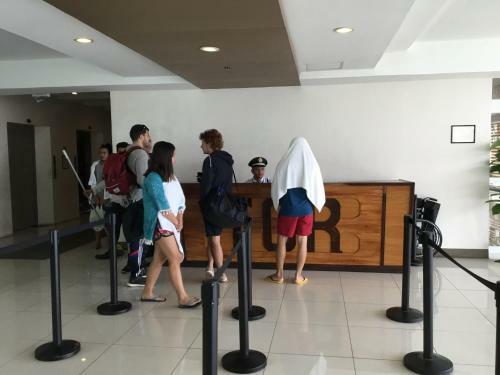 Hotel Tagaytay Condo With Vaccinated Staff