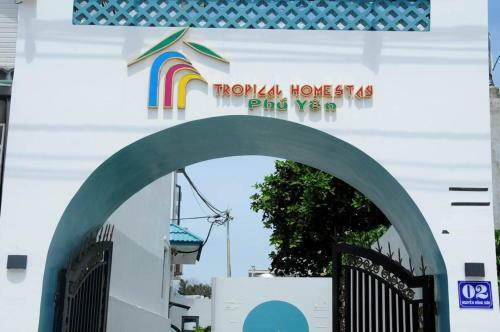 Tropical Homestay Ph� Y�n