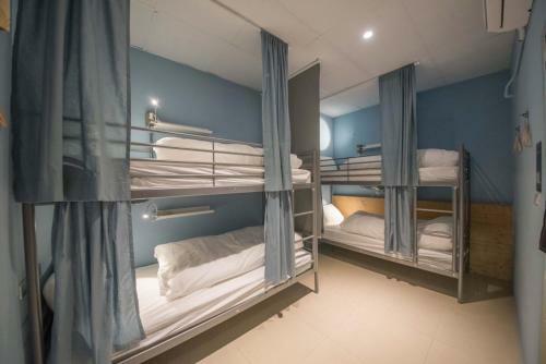 Deer Traveler Hostel