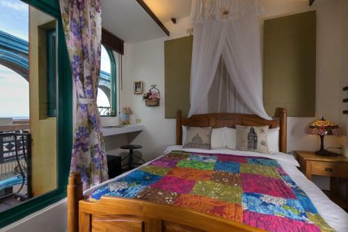 Blue Glass Sea B&B