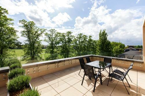 Pinnacle Apartments - Central Cambridge