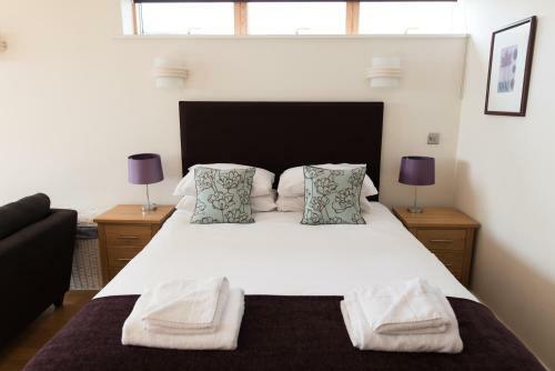 Your Space Apartments - Byron House Studio
