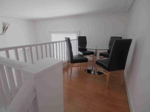 Apl Apartments