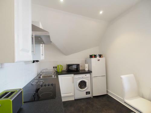Apl Apartments