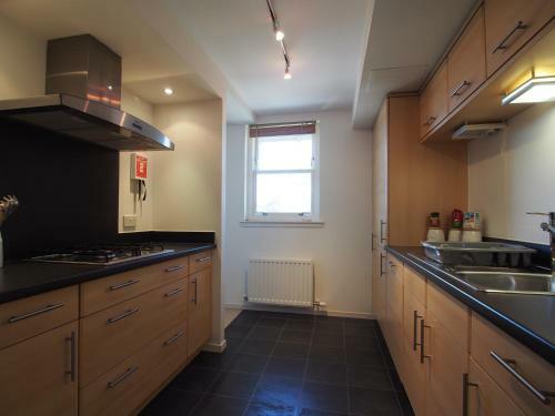 Apl Apartments