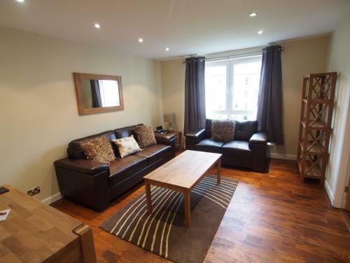 Apl Apartments