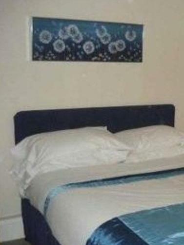 Hostal Bridge Guest House