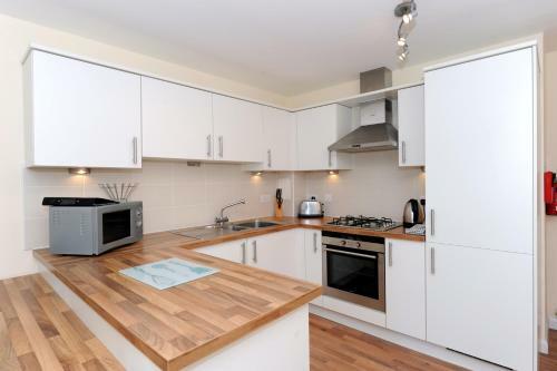 Parkhill Luxury Serviced Apartments - Hilton Campus