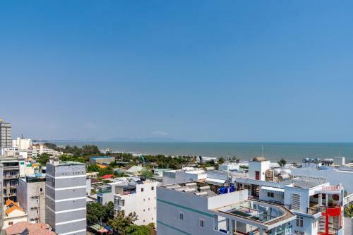 Bach Duong Hotel