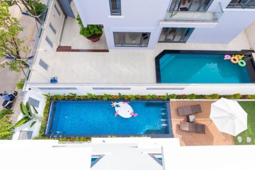 Luxury Pool Villa 8rooms , Bida, H? B?i, G?n Bi?n- Palm Villa 10