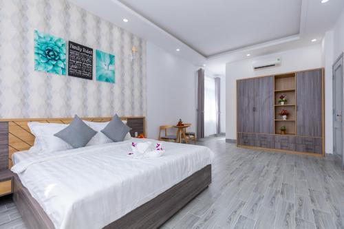 Luxury Pool Villa 8rooms , Bida, H? B?i, G?n Bi?n- Palm Villa 10