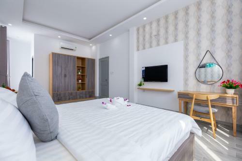 Luxury Pool Villa 8rooms , Bida, H? B?i, G?n Bi?n- Palm Villa 10