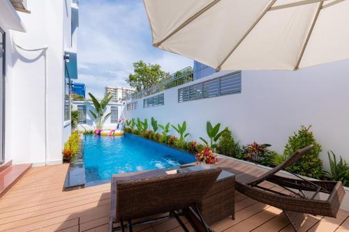 Luxury Pool Villa 8rooms , Bida, H? B?i, G?n Bi?n- Palm Villa 10