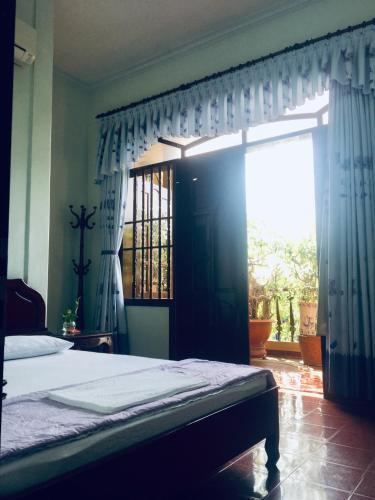 Motel Ng?c Hi?n